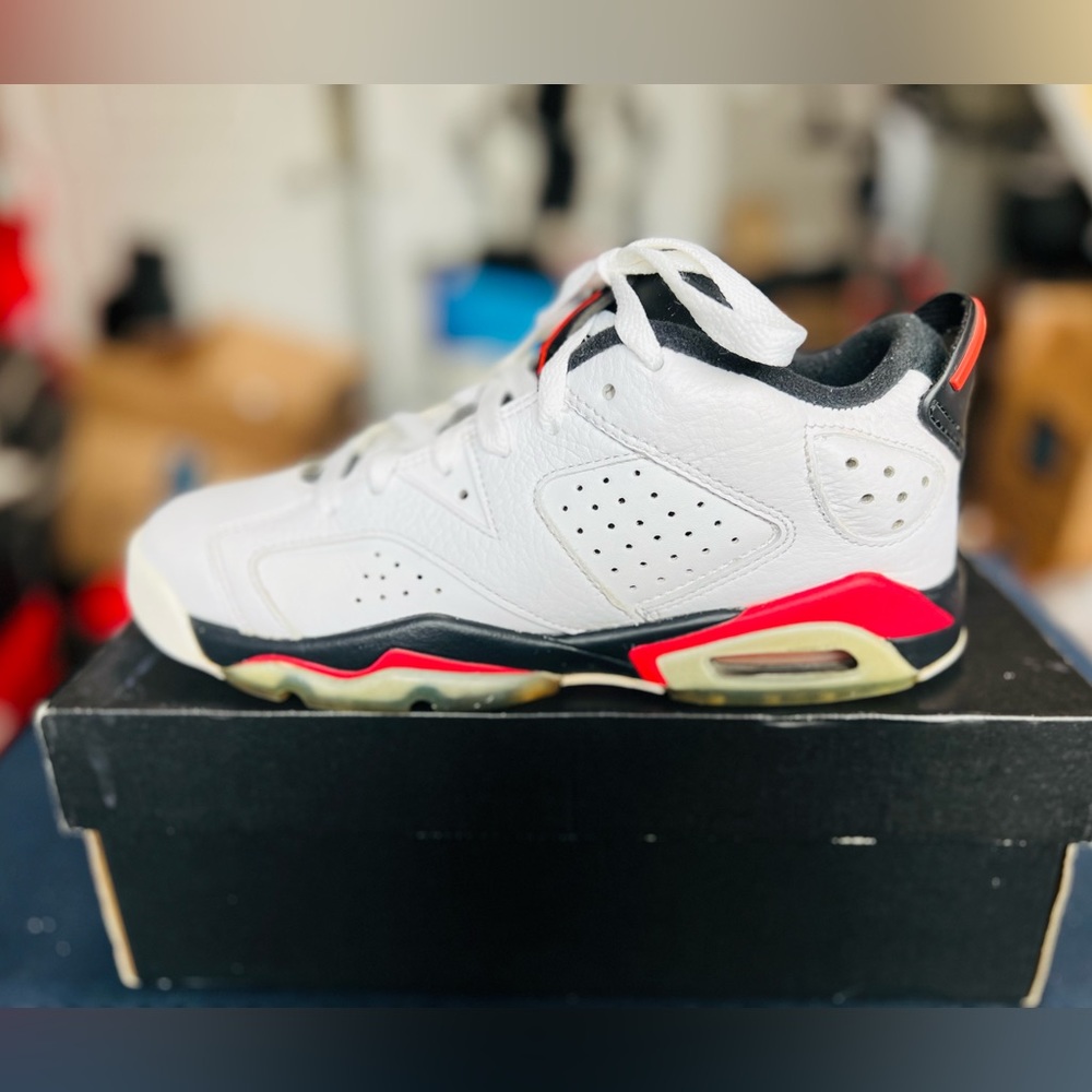 Air Jordan 6 Retro Low